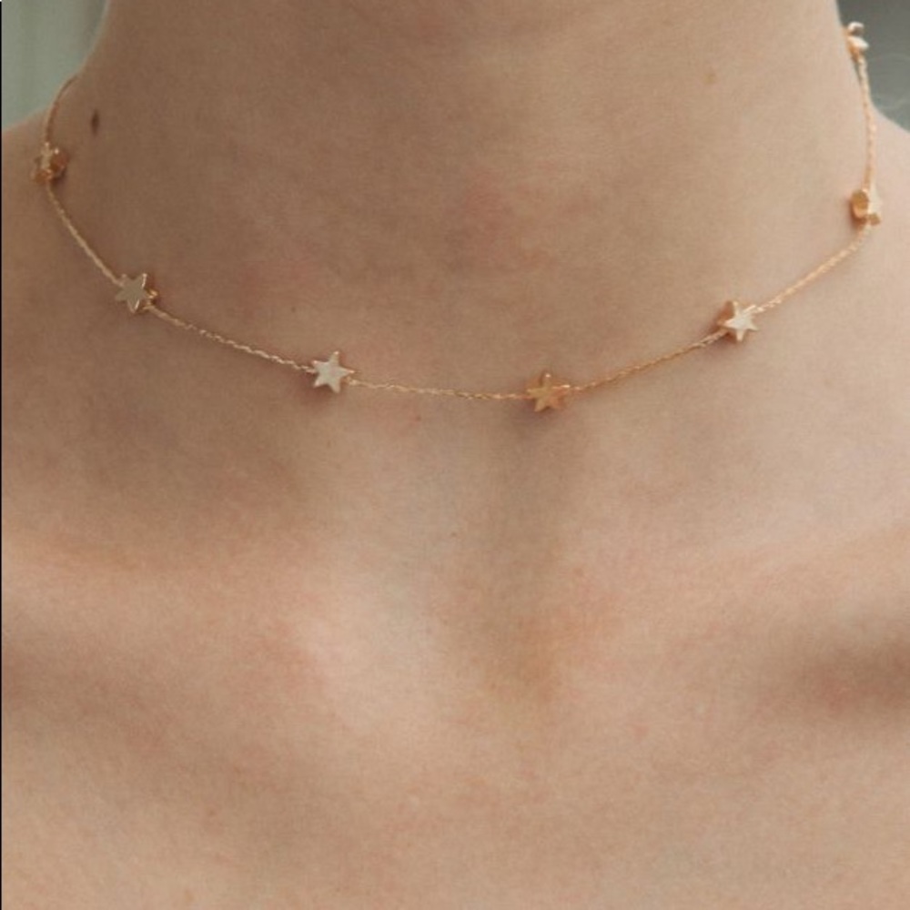 A brandy Melville gold star choker